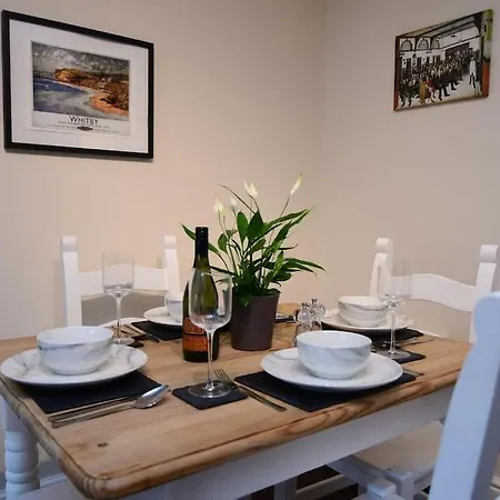 Loveyork Priory - With Parking Apartment