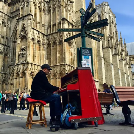 Loveyork Priory - With Parking Apartment York