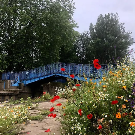 Loveyork Priory - With Parking Apartment *