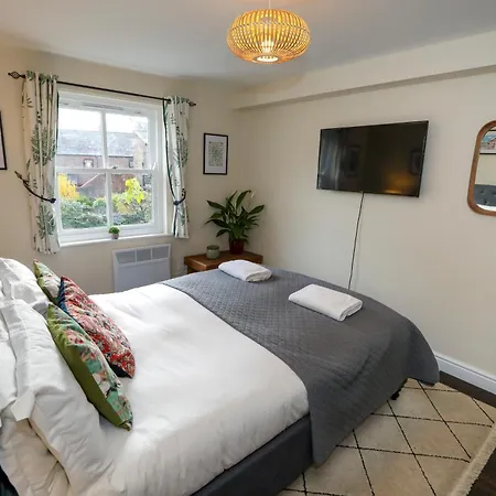 Loveyork Priory - With Parking Apartment
